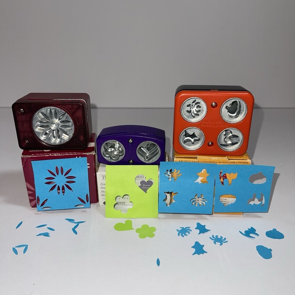 Creative Memories Lot Of 3 Halloween, Blossom‎ Luv, Flower Micro Corner Punches